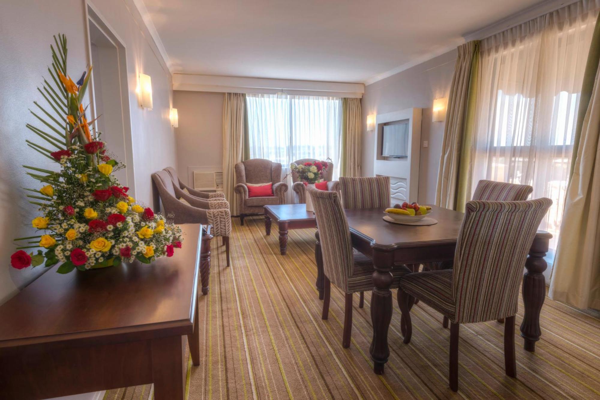 Holiday Inn - Harare By Ihg Exterior foto